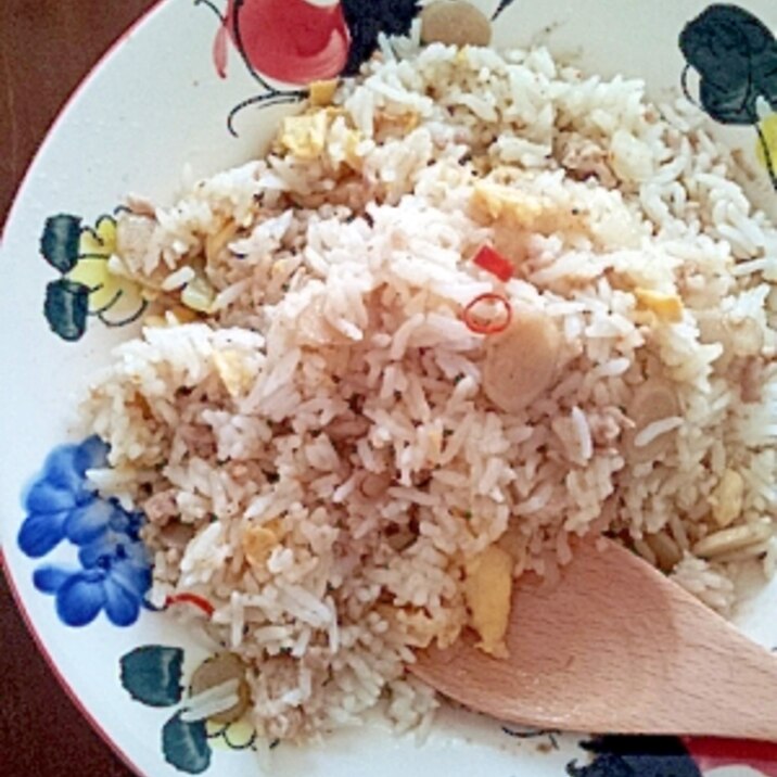 タイ料理★グリーンカレーでつくる激辛チャーハン